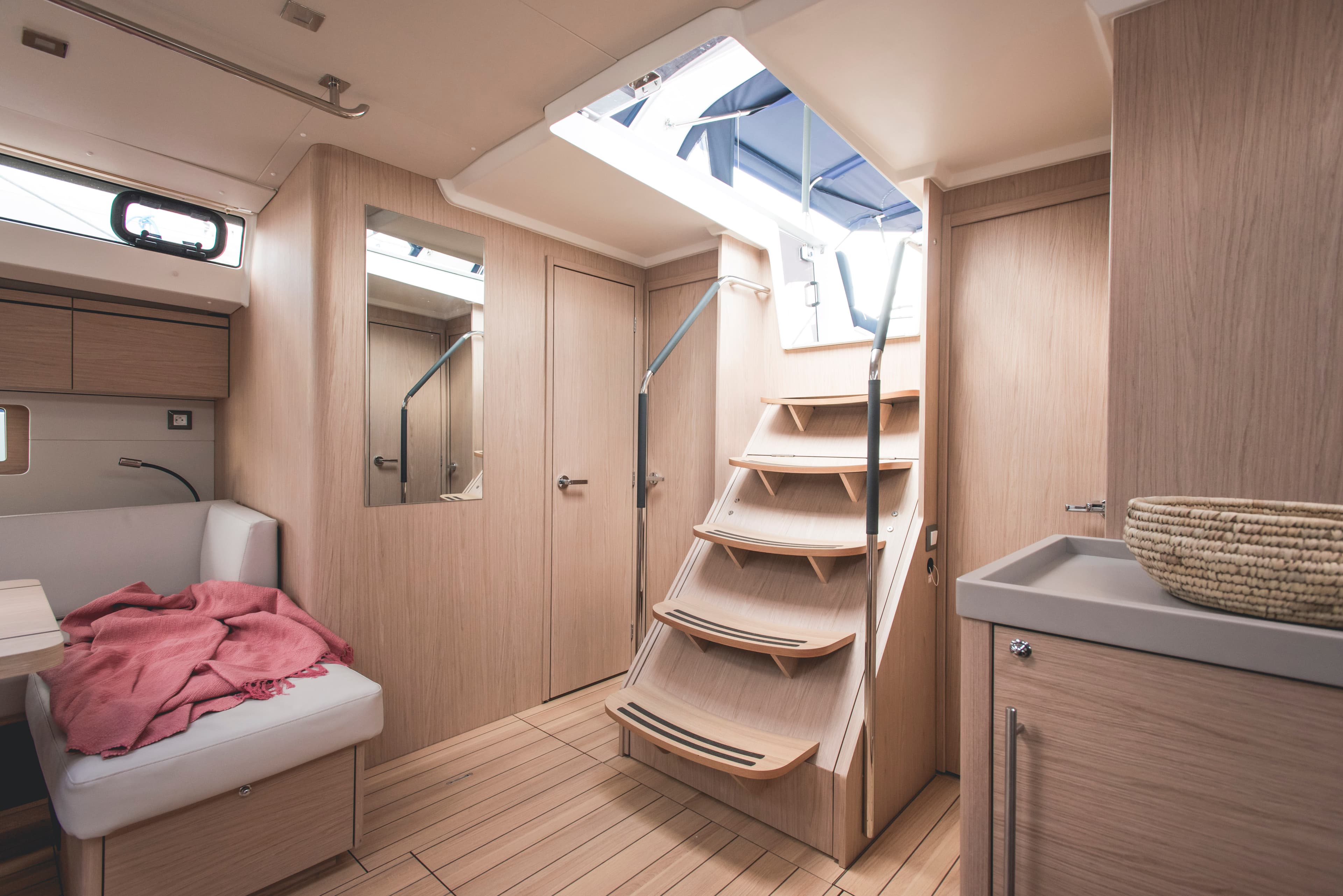 Oceanis 51.1 - photo 9