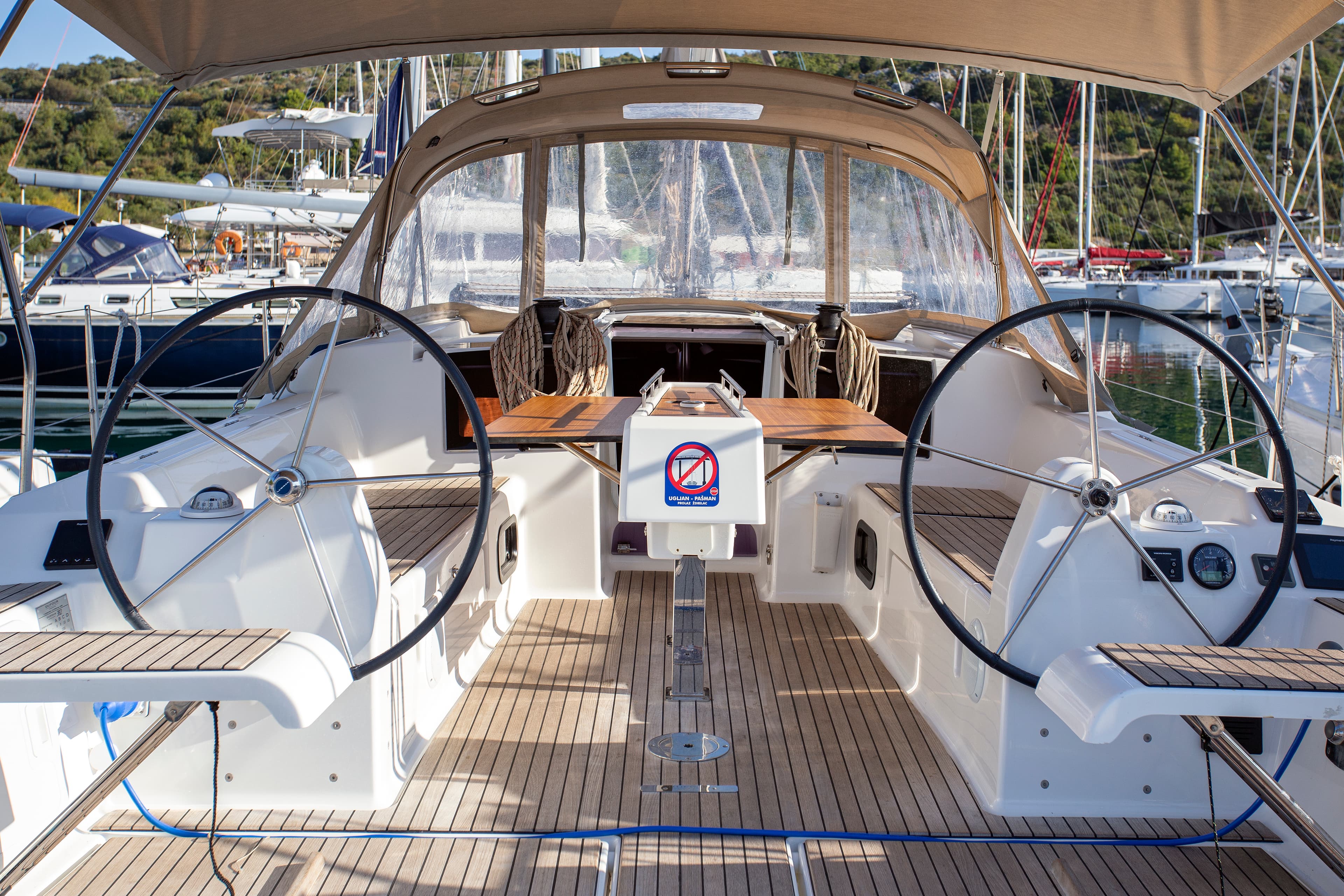 Dufour 382 Grand Large - photo 23