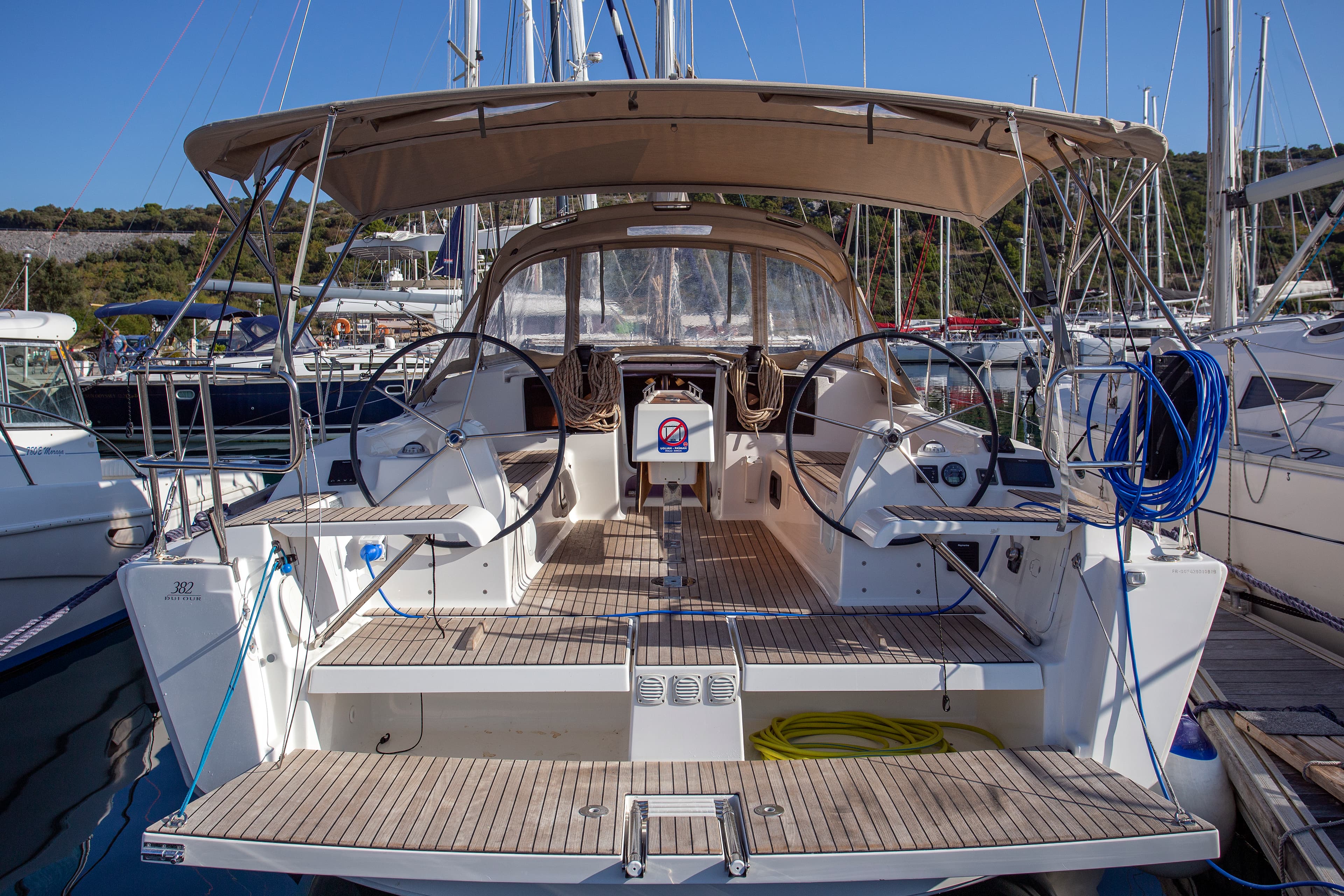 Dufour 382 Grand Large - photo 12