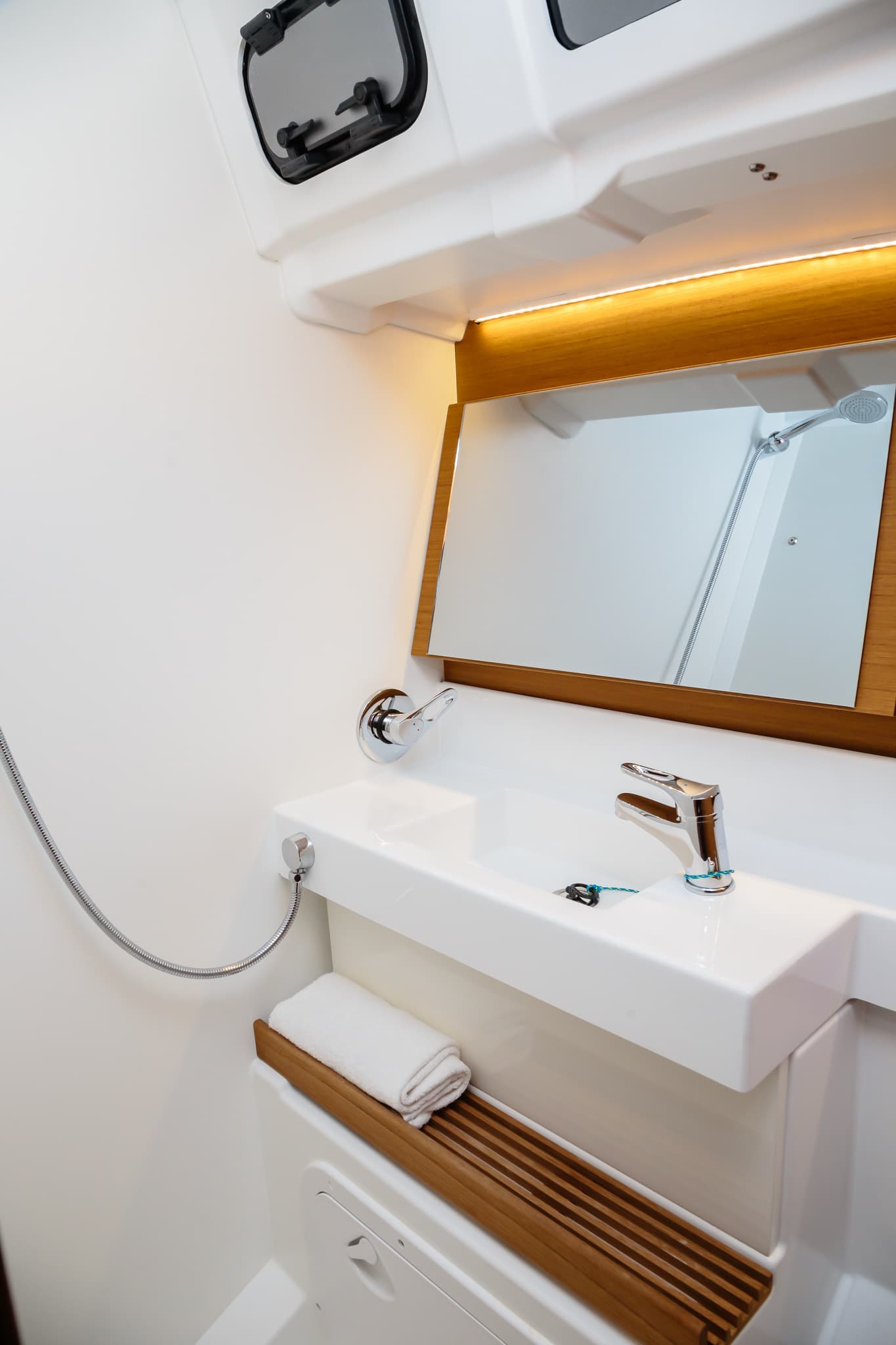 Sun Odyssey 490 - photo 13