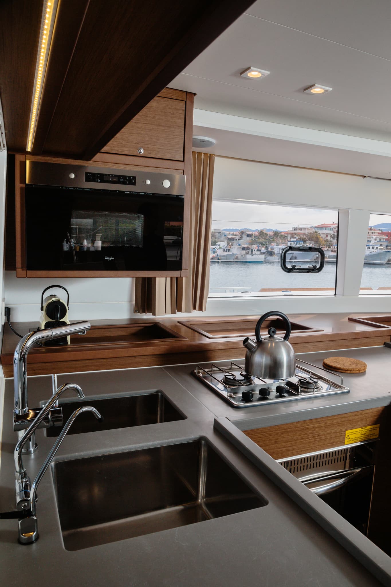 Lagoon 450 - photo 15