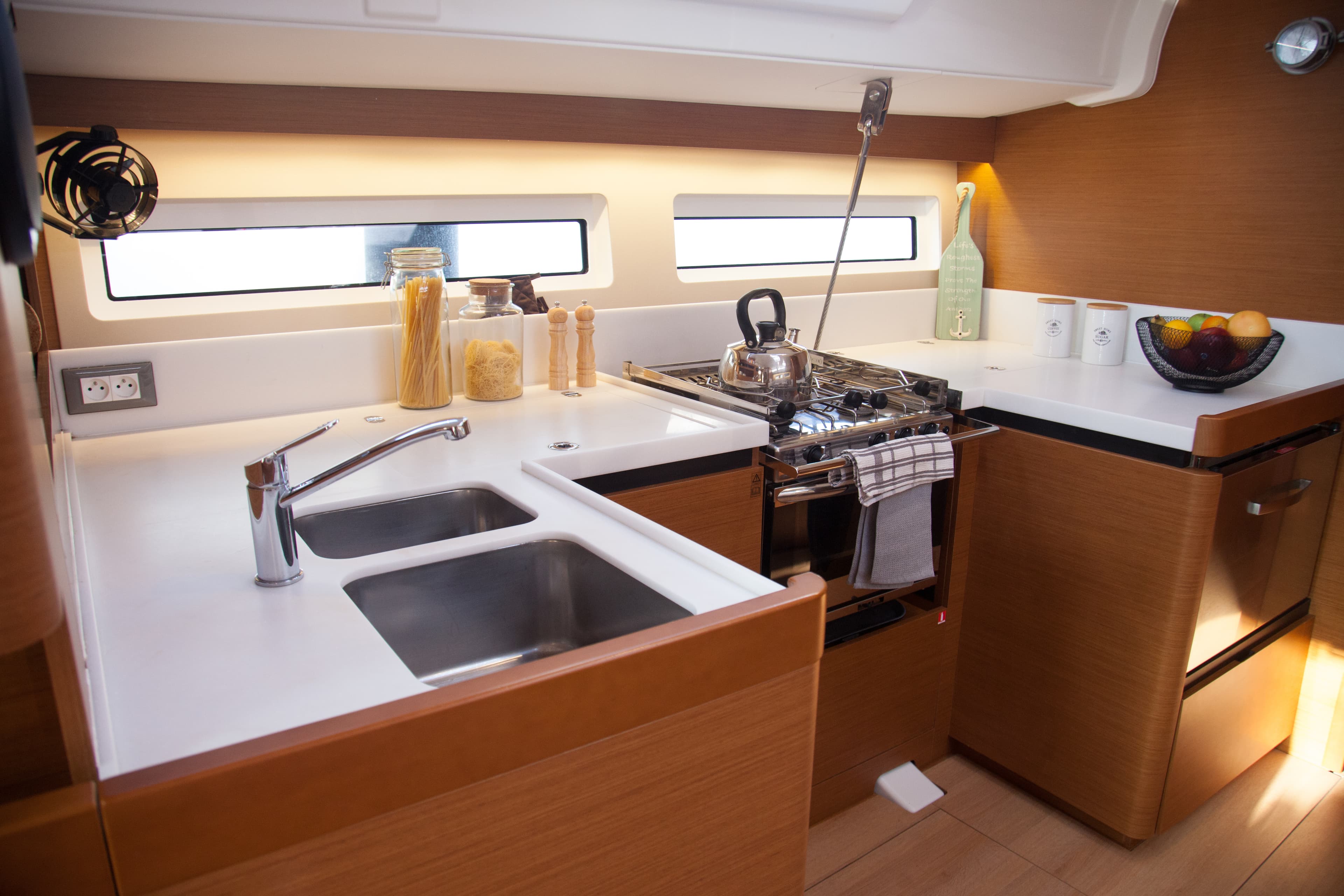 Sun Odyssey 490 - photo 15