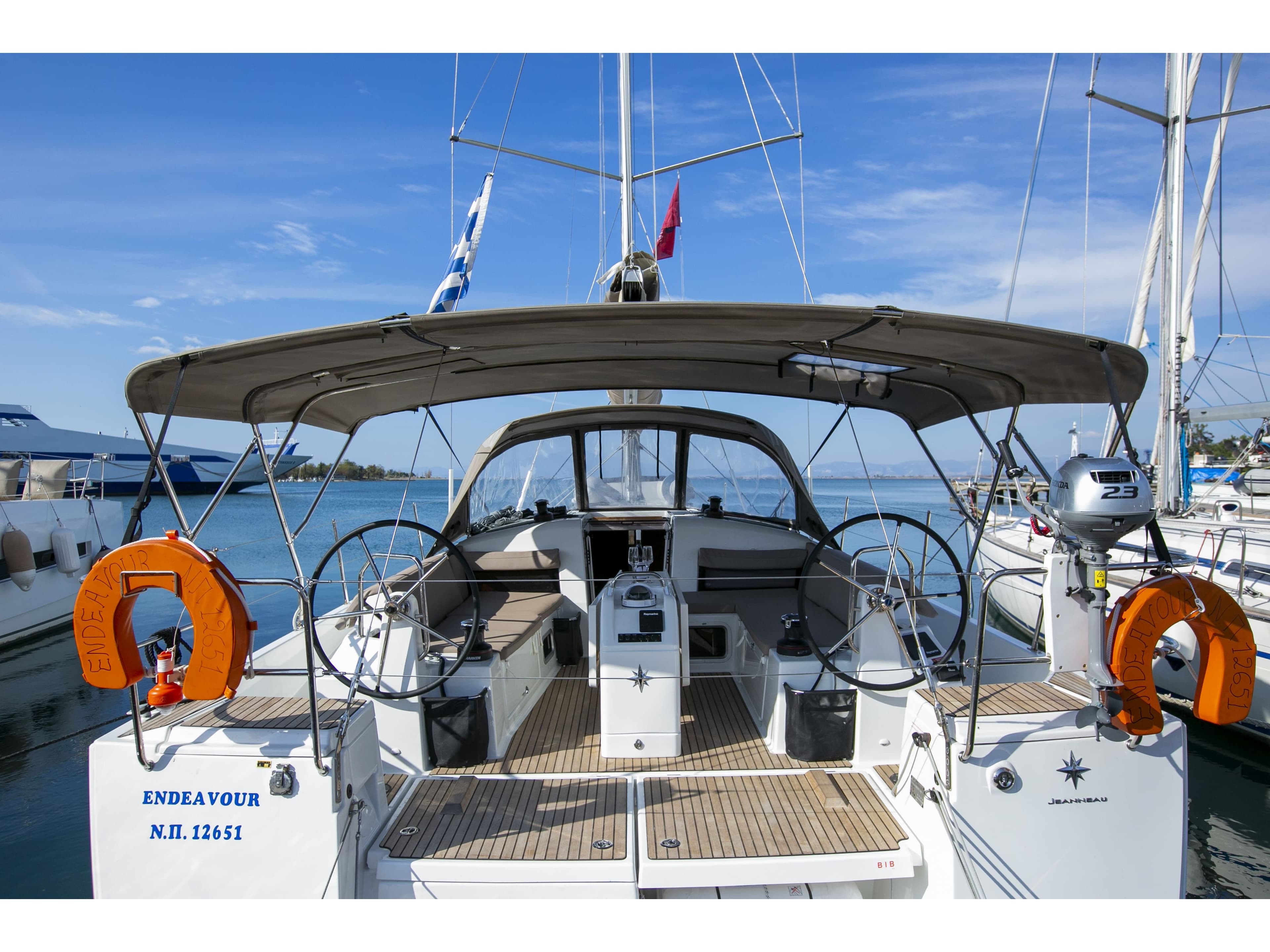 Sun Odyssey 440 - photo