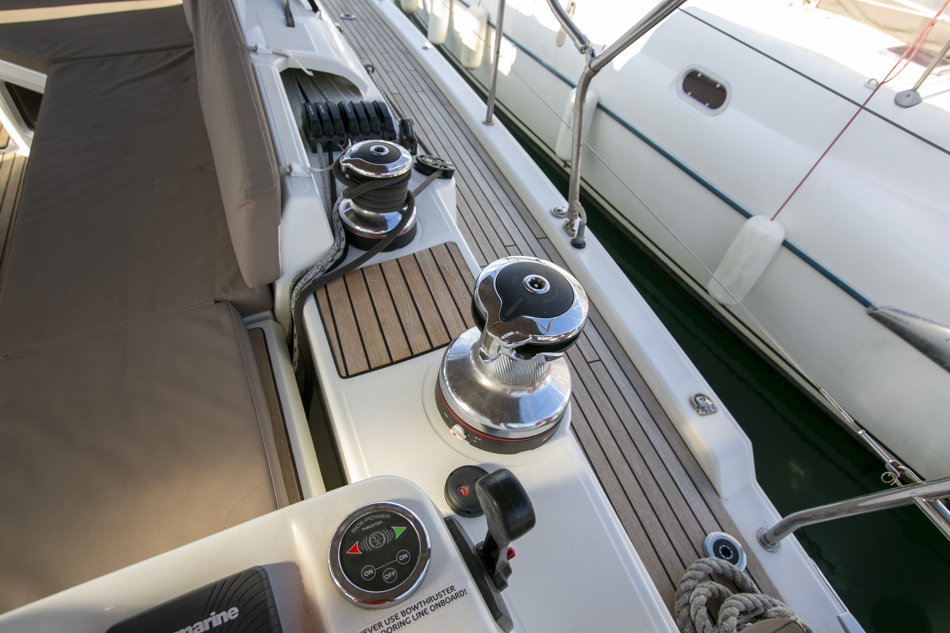 Jeanneau 54 - photo 14