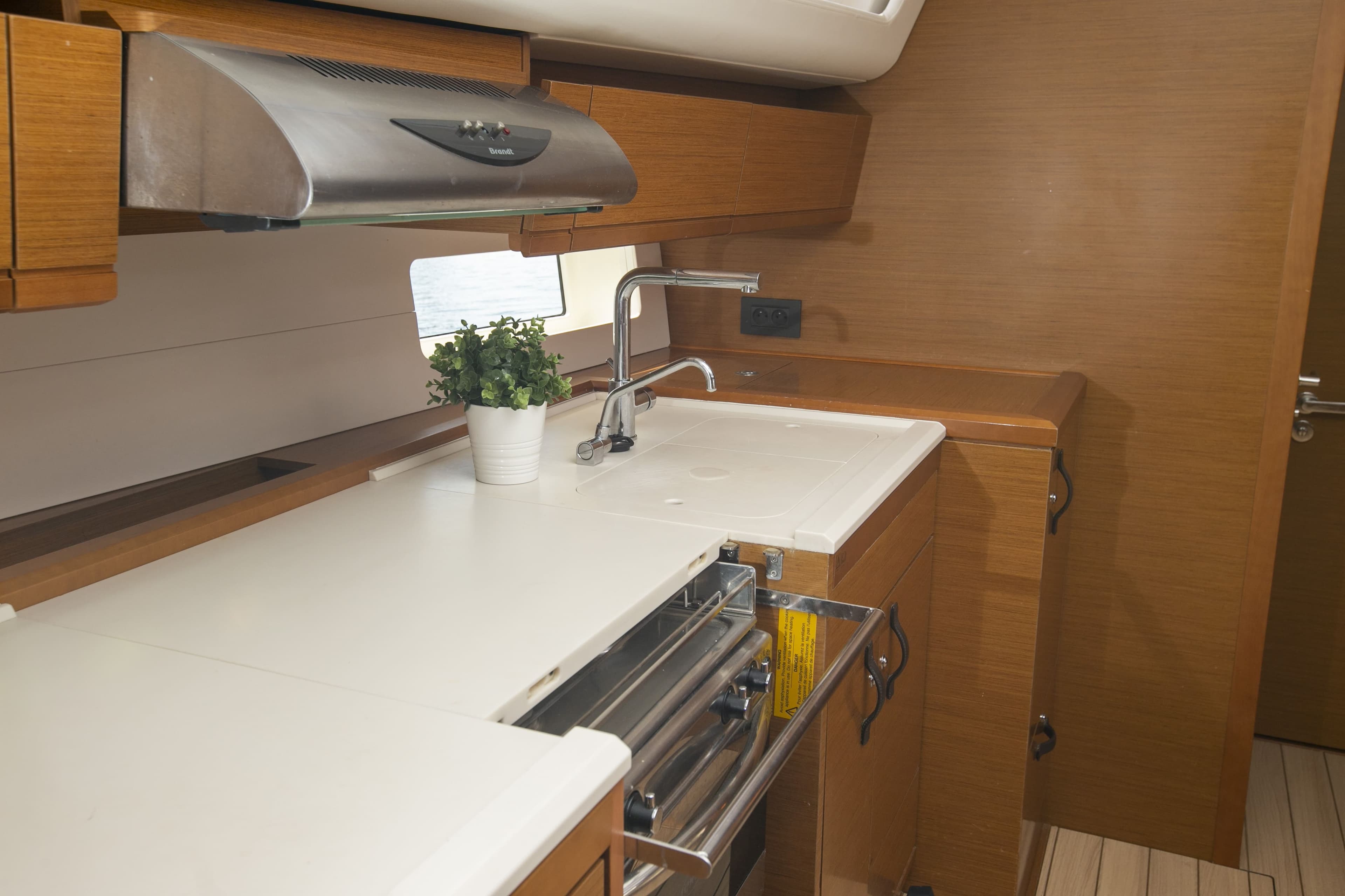 Jeanneau 54 - photo 15