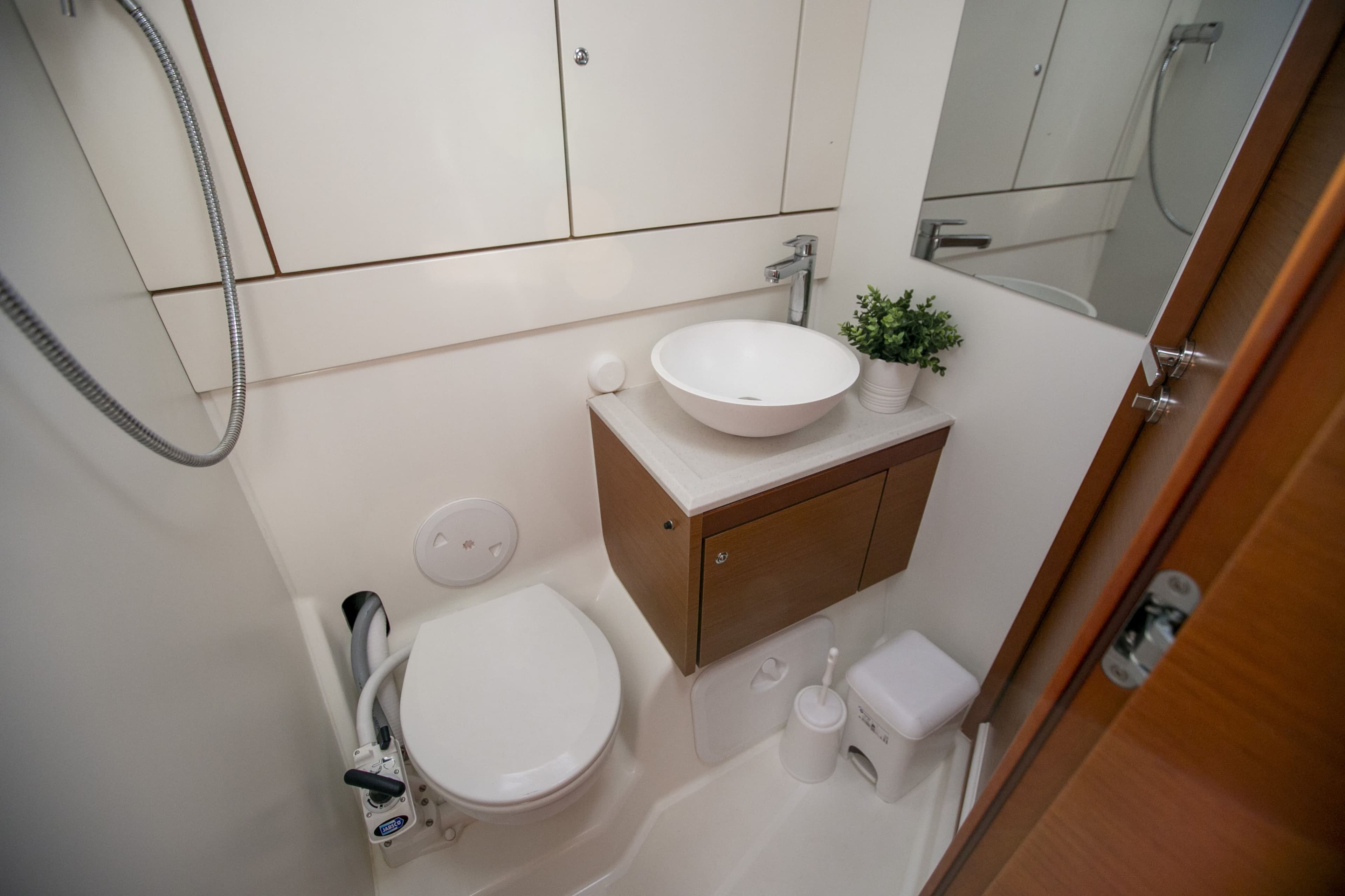 Jeanneau 54 - photo 8