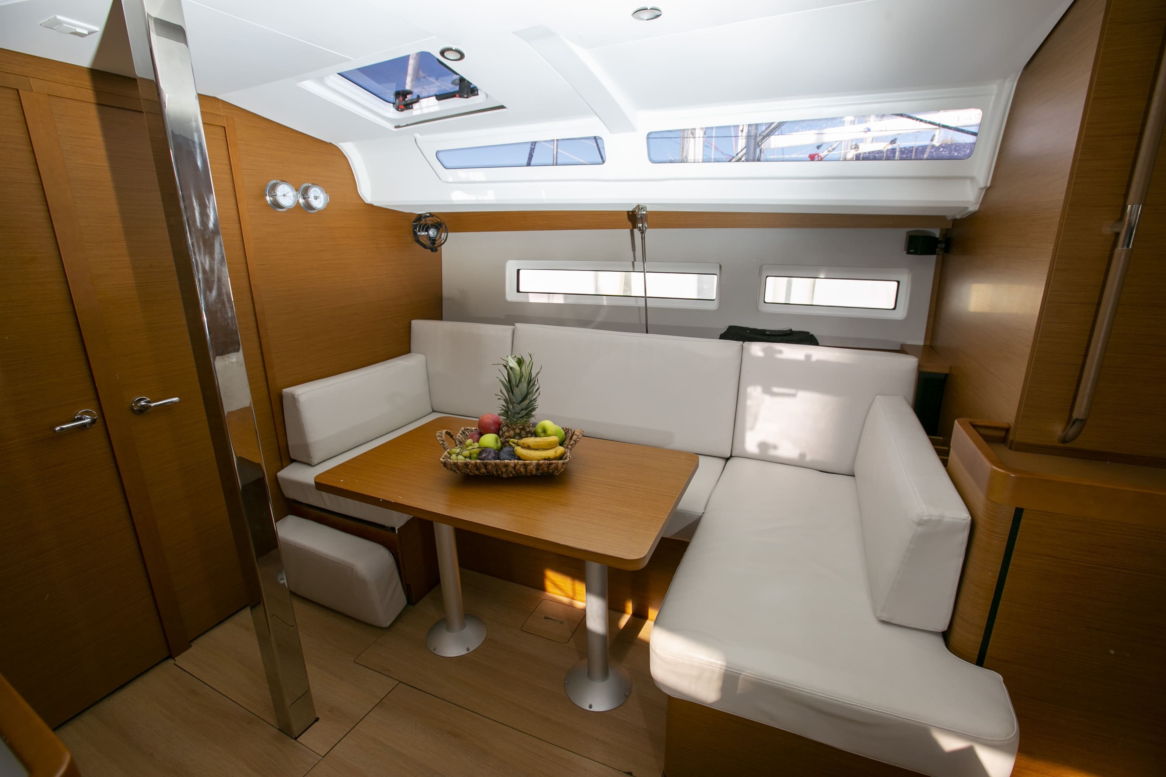 Sun Odyssey 440 - photo 4