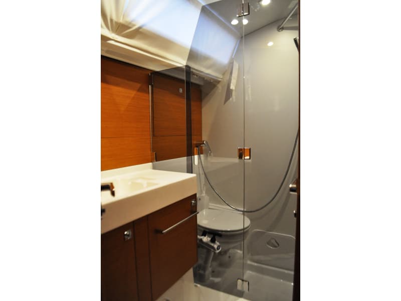 Sun Odyssey 519 - photo 4