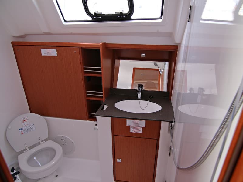 Bavaria Cruiser 41 - photo 9