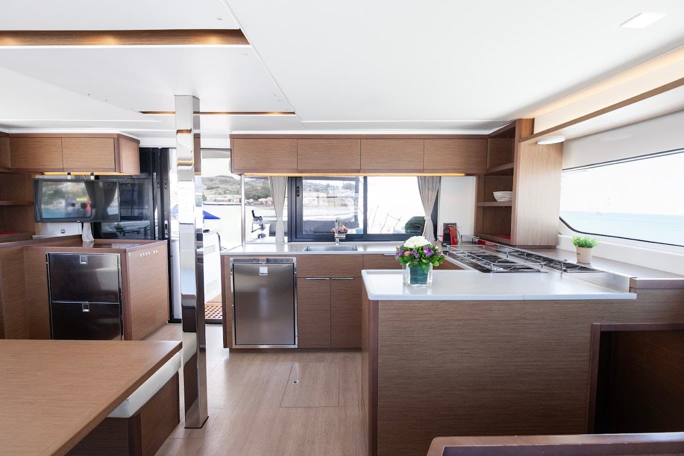 Lagoon 46  - photo 14