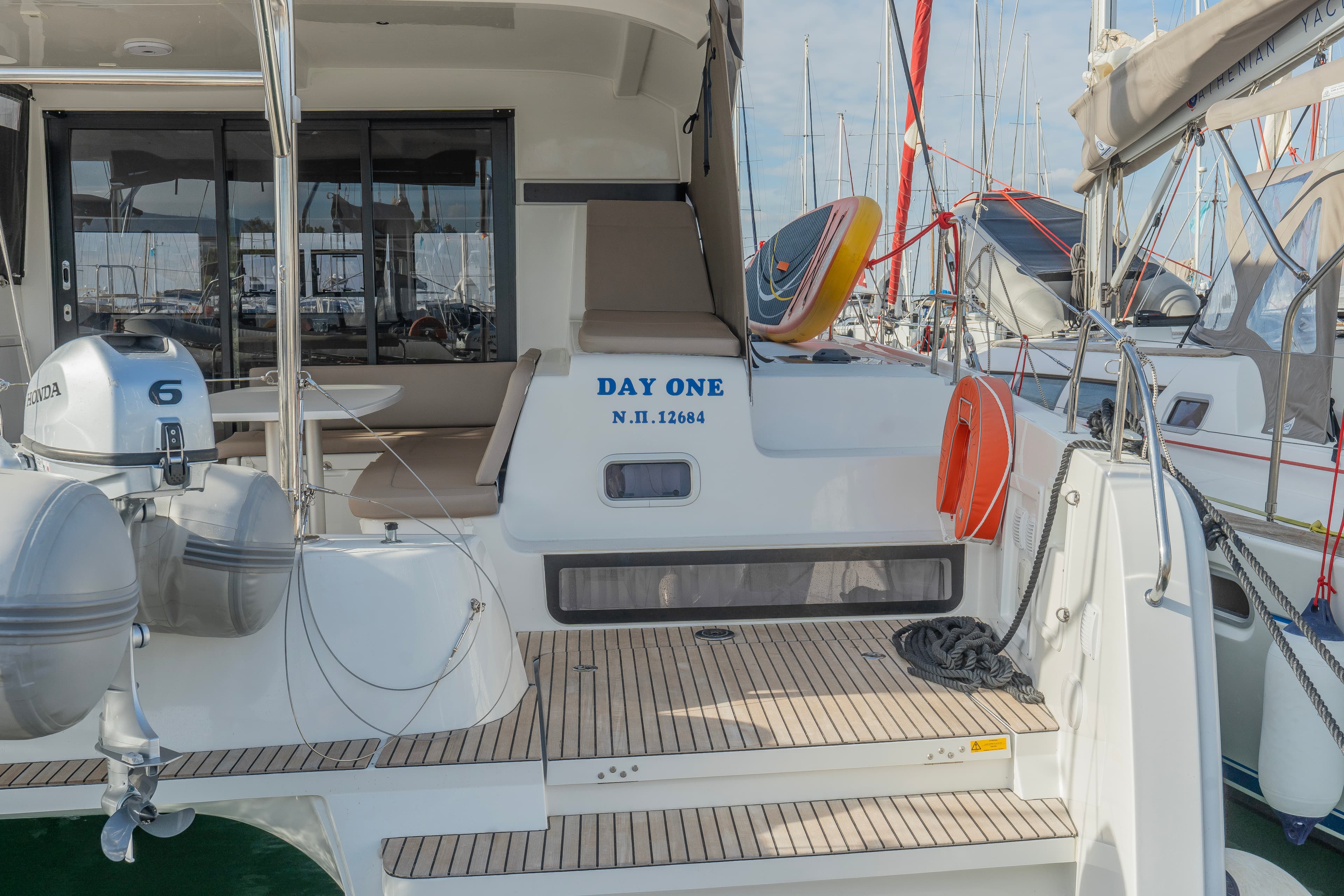 Lagoon 42 - photo 14