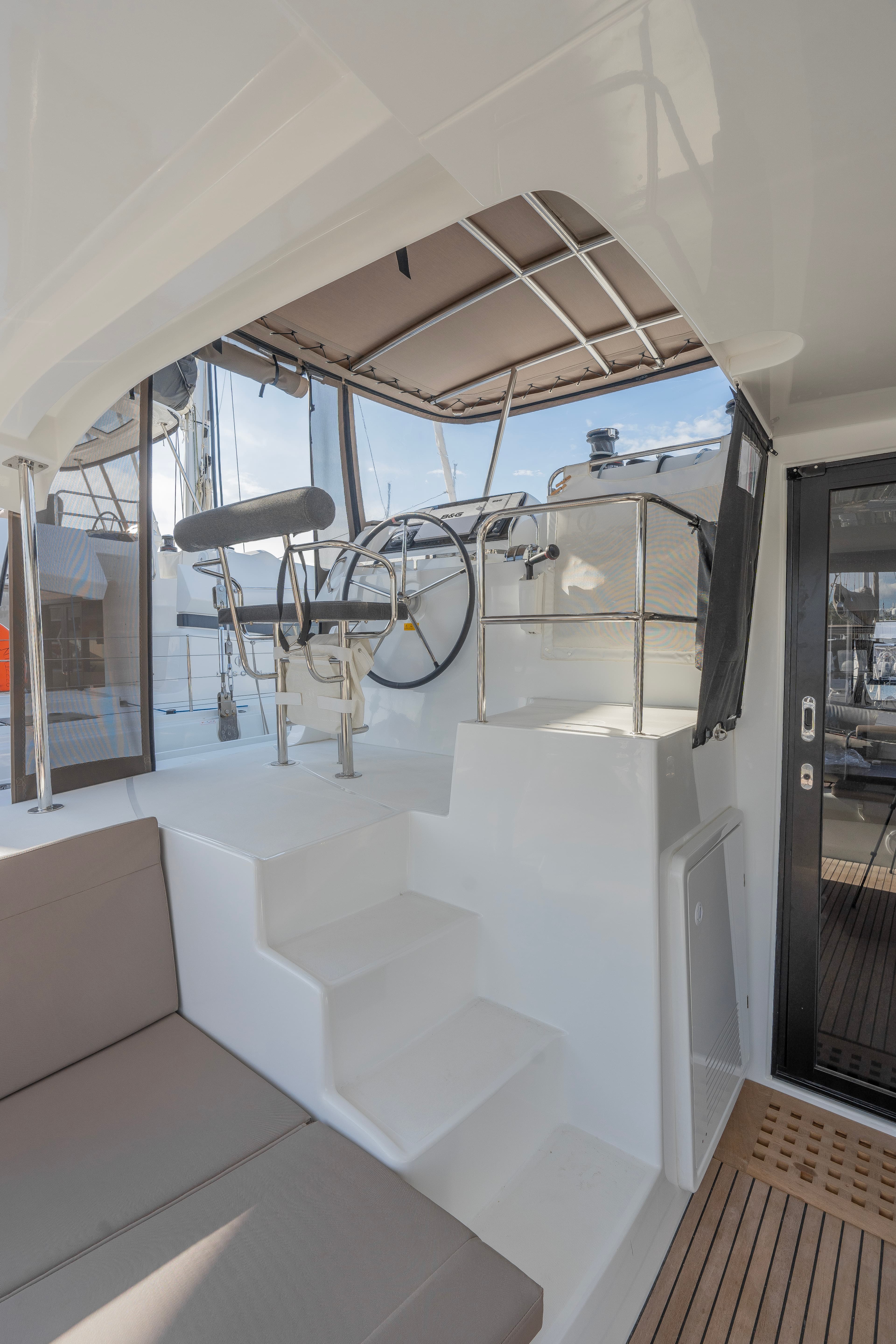 Lagoon 42 - photo 15