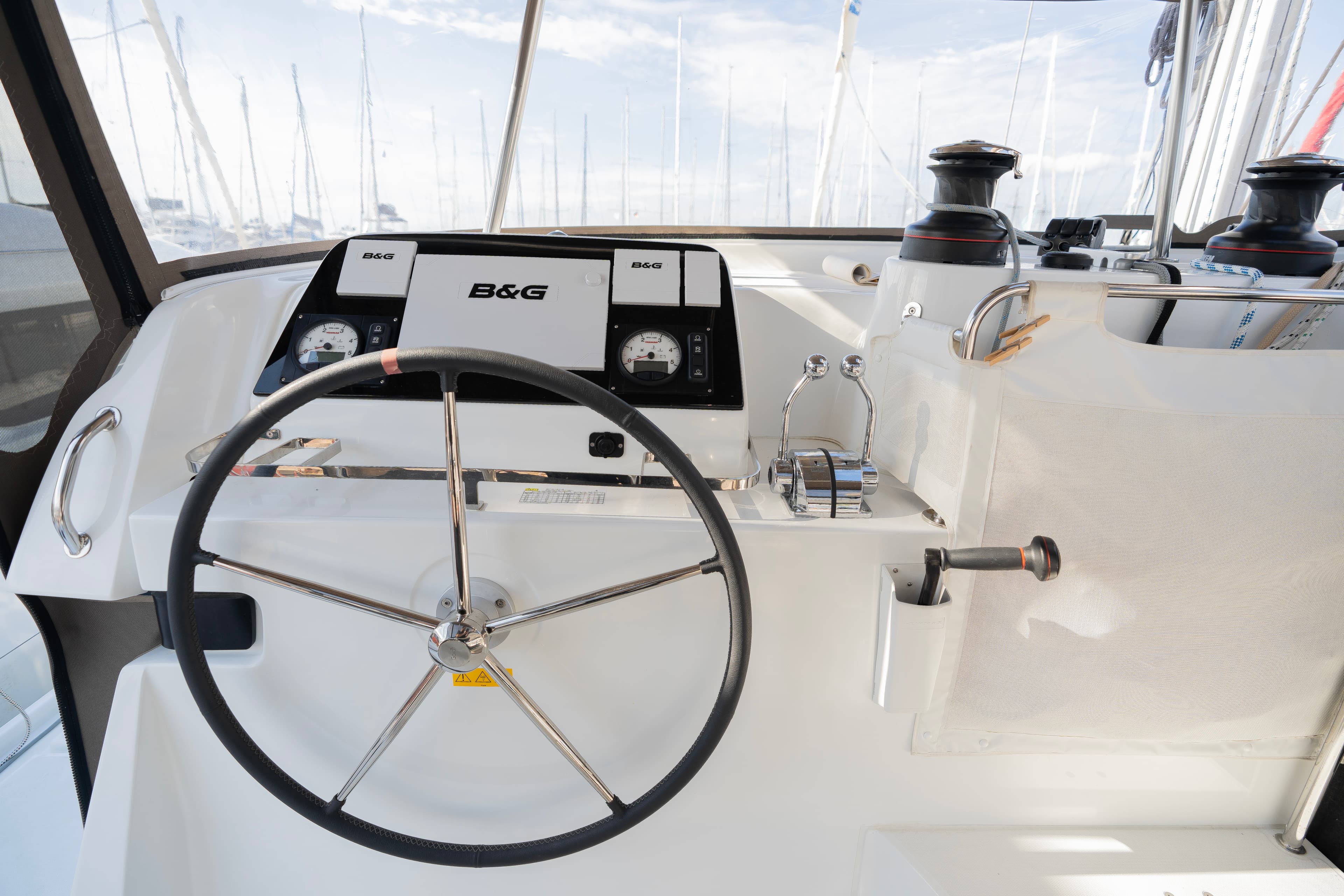 Lagoon 42 - photo 13