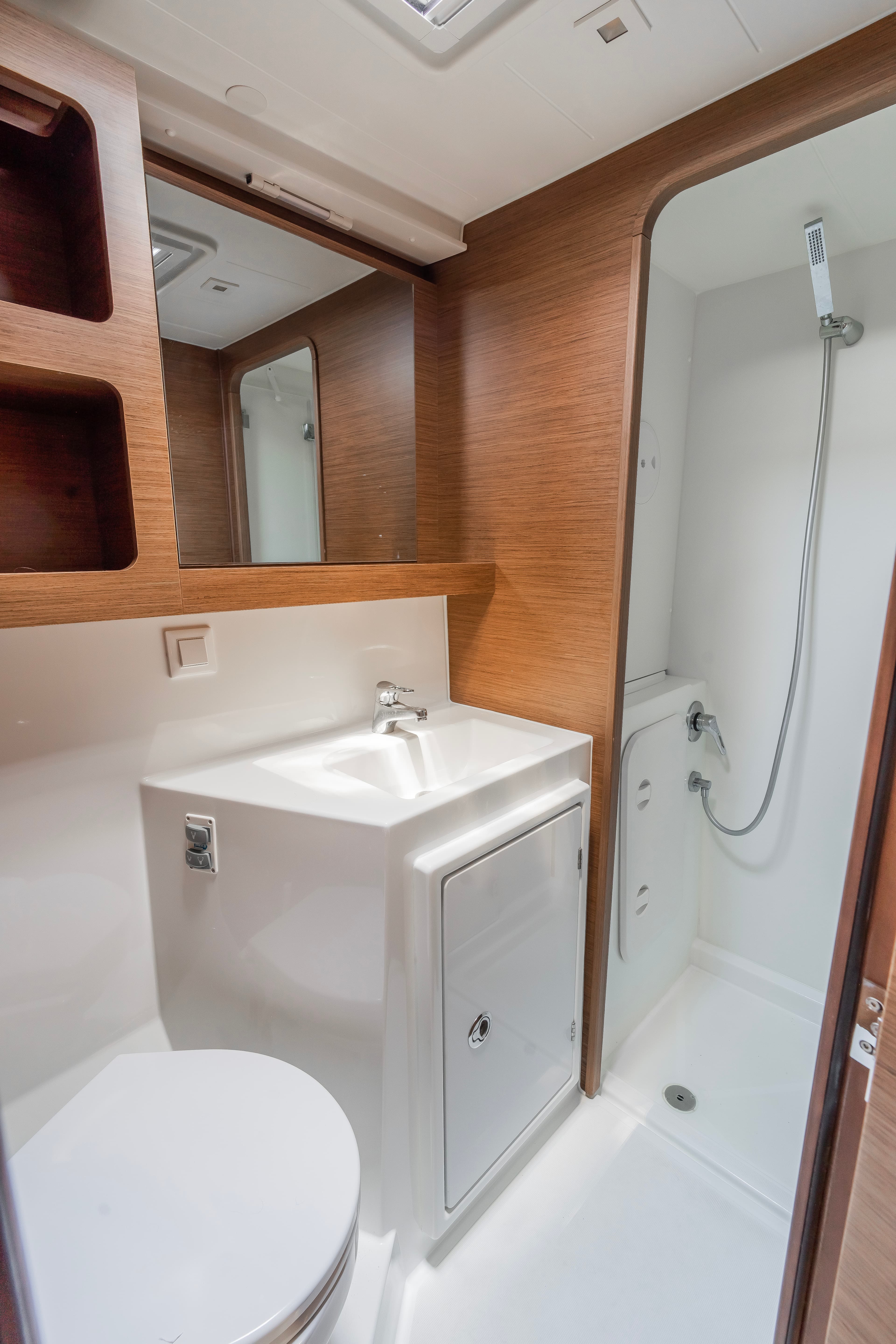 Lagoon 42 - photo 12