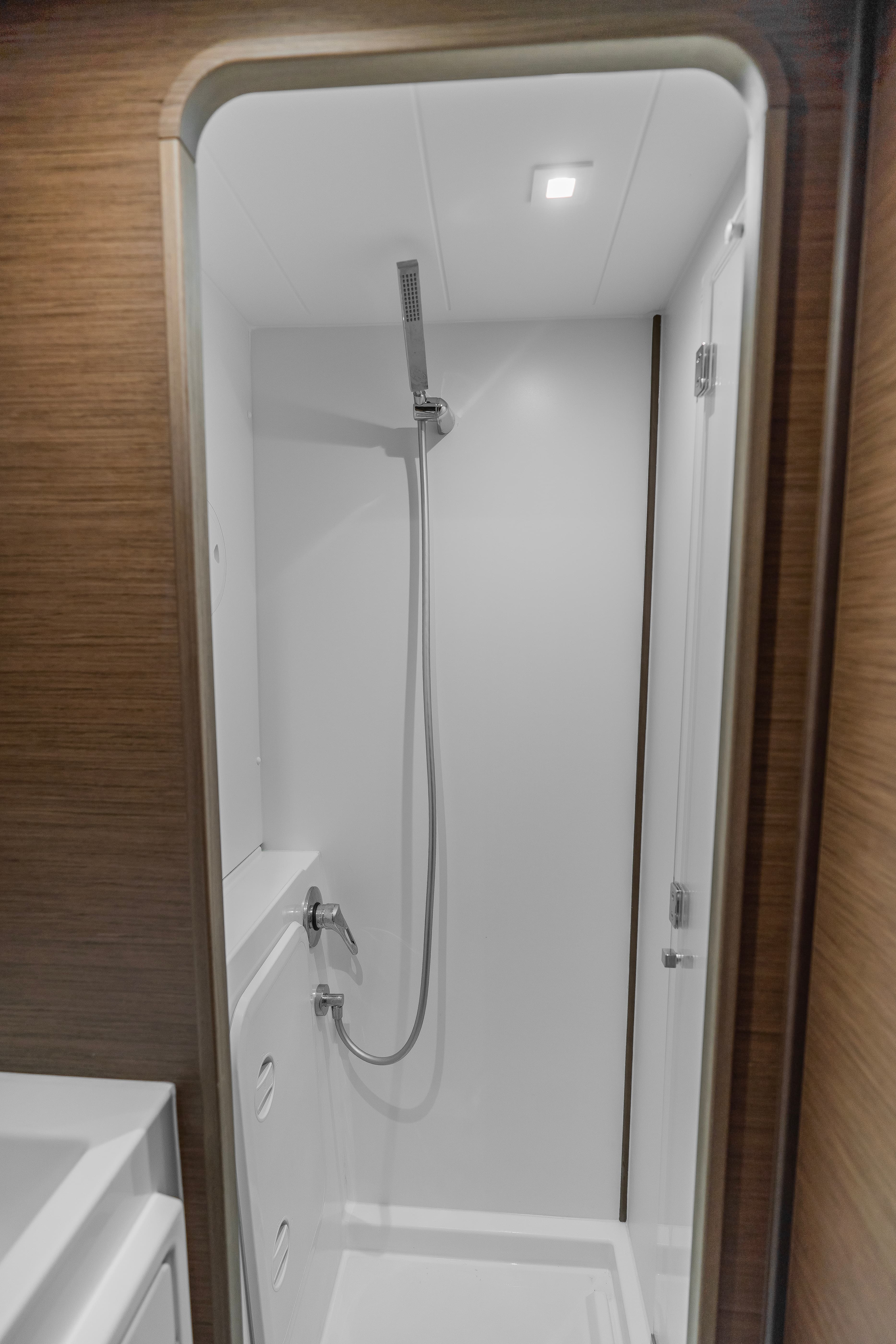 Lagoon 42 - photo 16