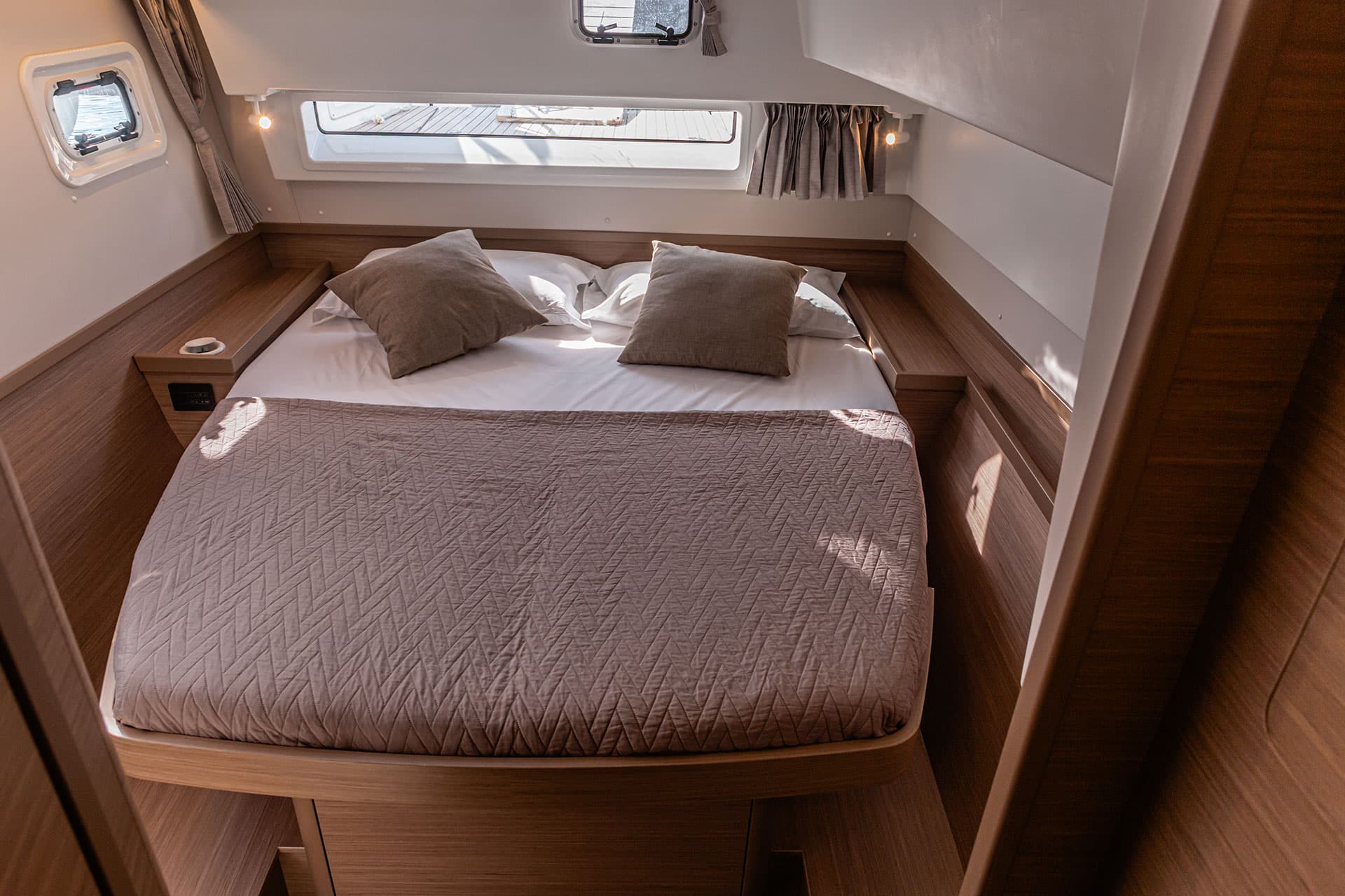 Lagoon 42 - photo 12