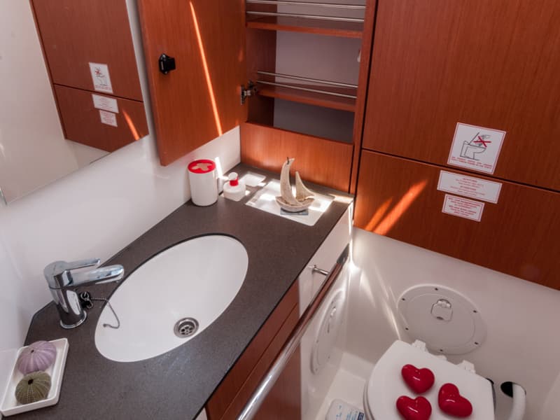 Bavaria 46 Cruiser - photo 6