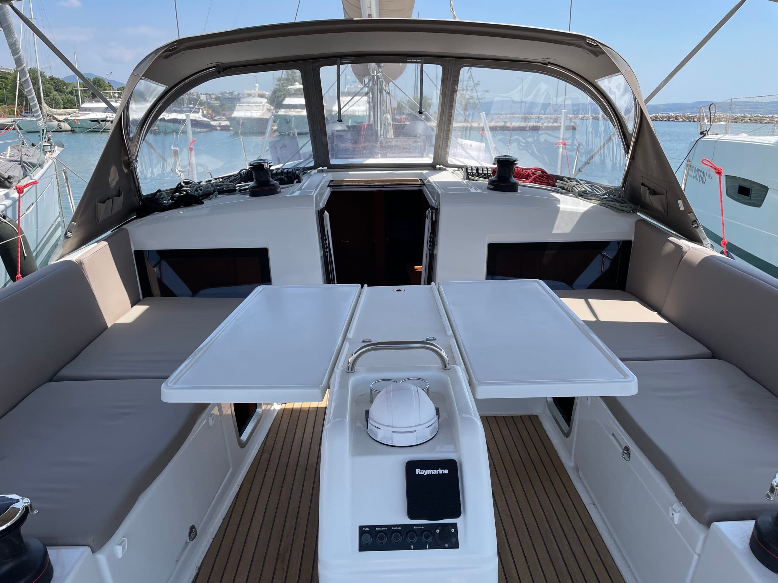 Sun Odyssey 490 - photo 8