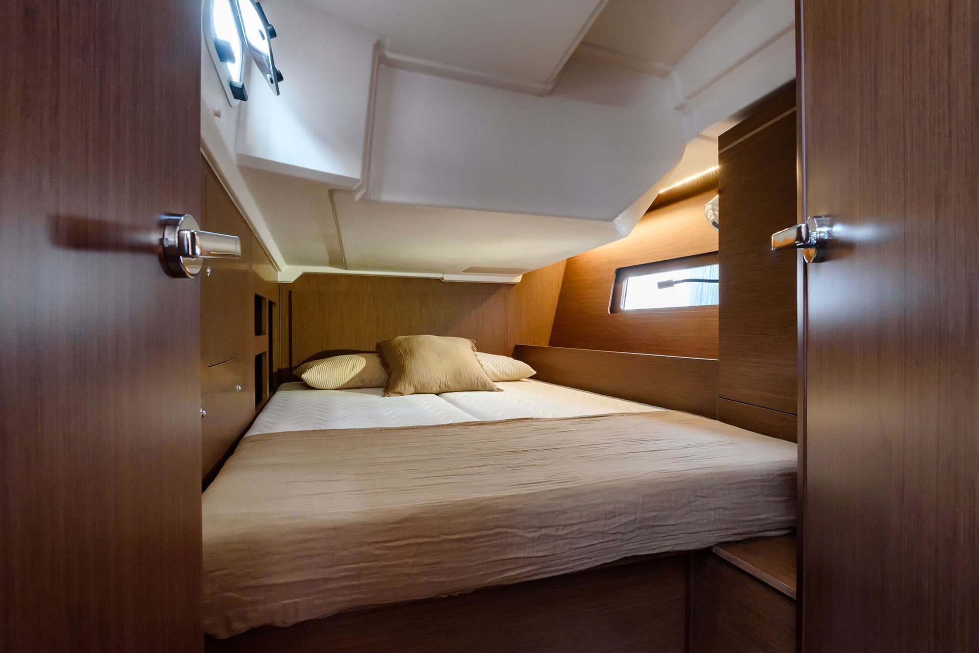 Oceanis 46.1 - photo 7