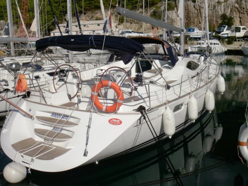 Sun Odyssey 54DS - photo