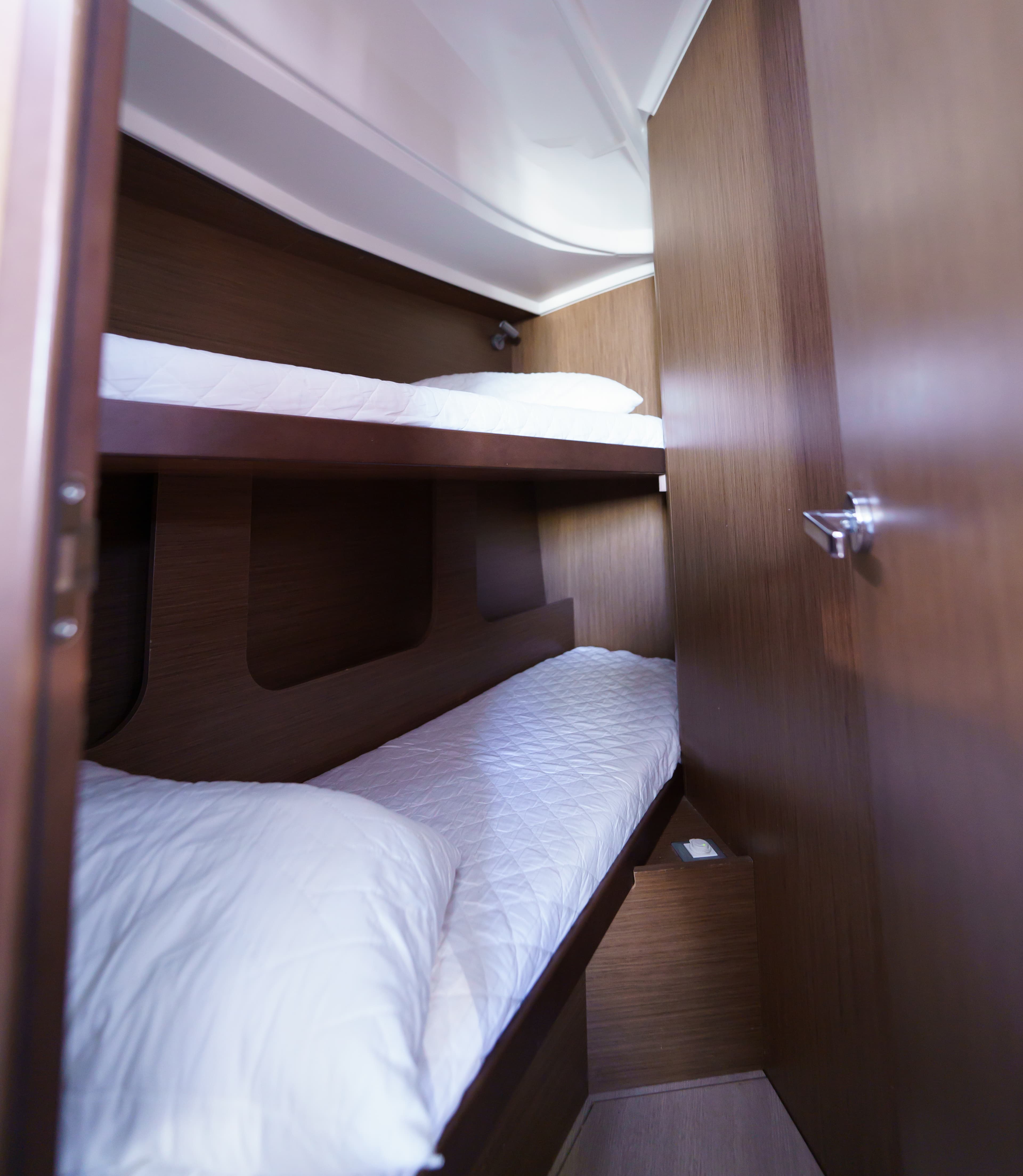 Oceanis 40.1 - photo 9