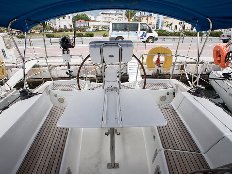 Sun Odyssey 36i - photo 7