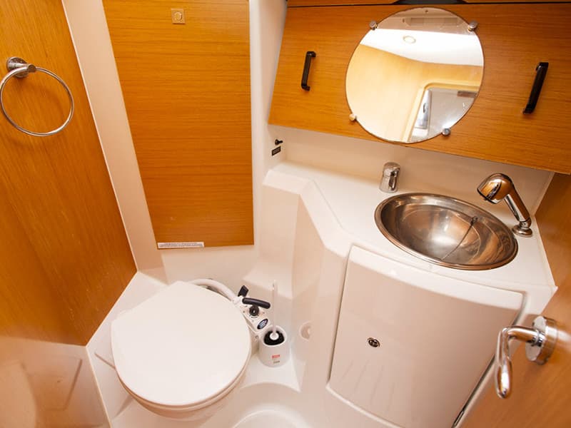 Sun Odyssey 36i - photo 5