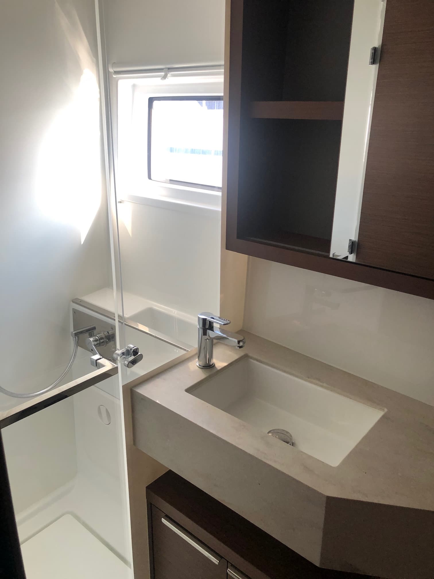 Lagoon 46  - photo 9