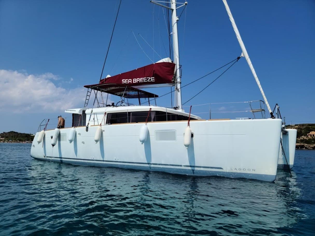 Lagoon 450 Fly - photo 7