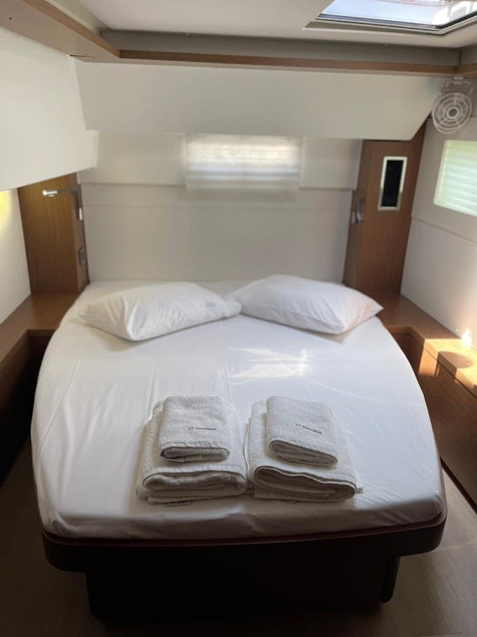 Lagoon 46  - photo 6