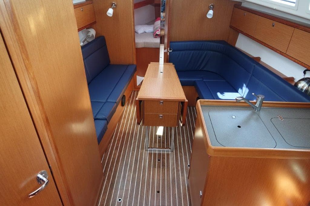 Bavaria Cruiser 34 - photo 9