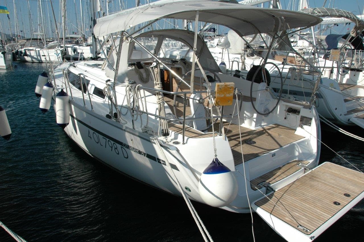 Bavaria Cruiser 37 - photo 10