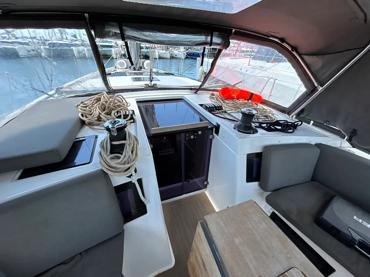 Dufour 470 - photo 10