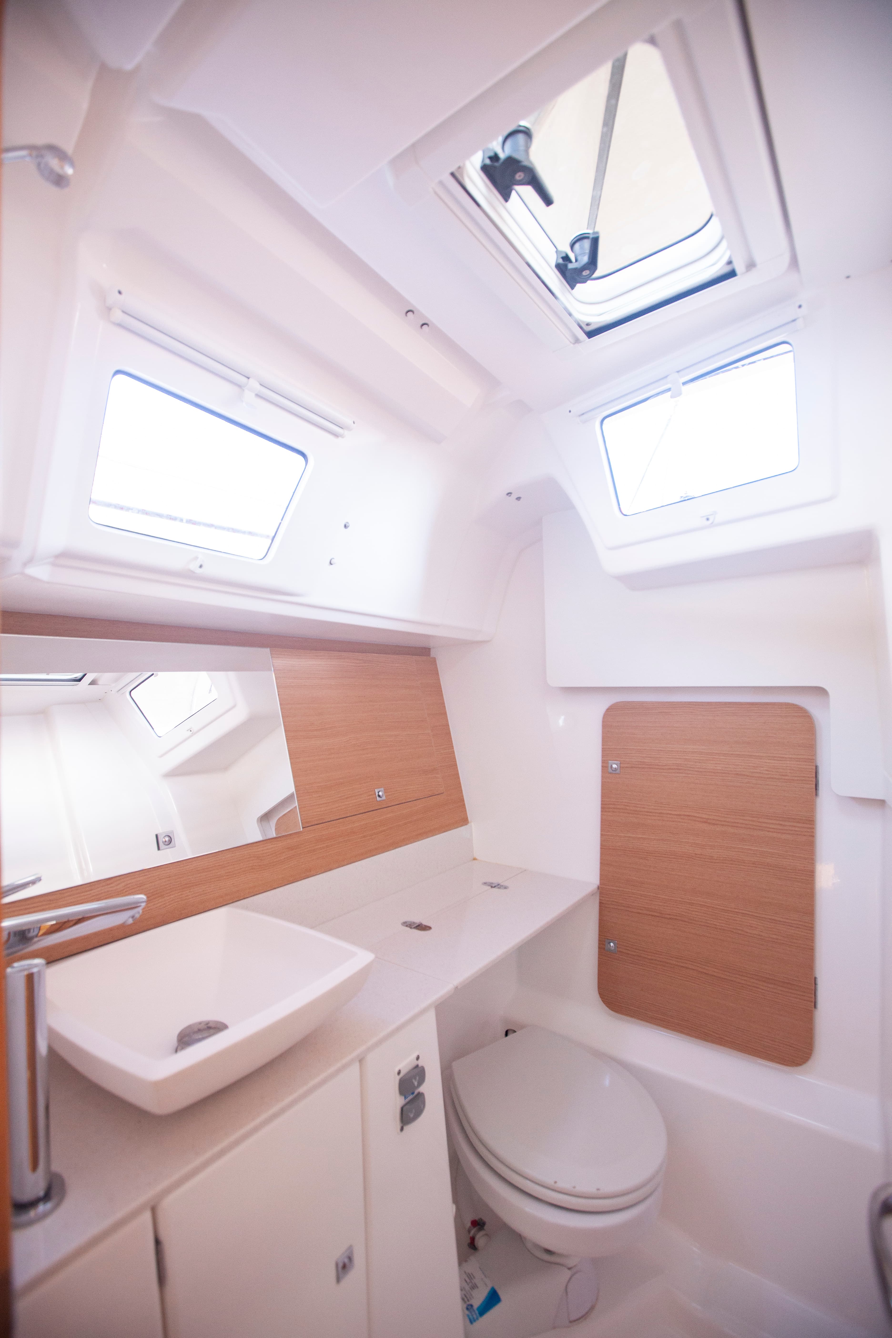 Dufour 360 Grand Large - photo 11