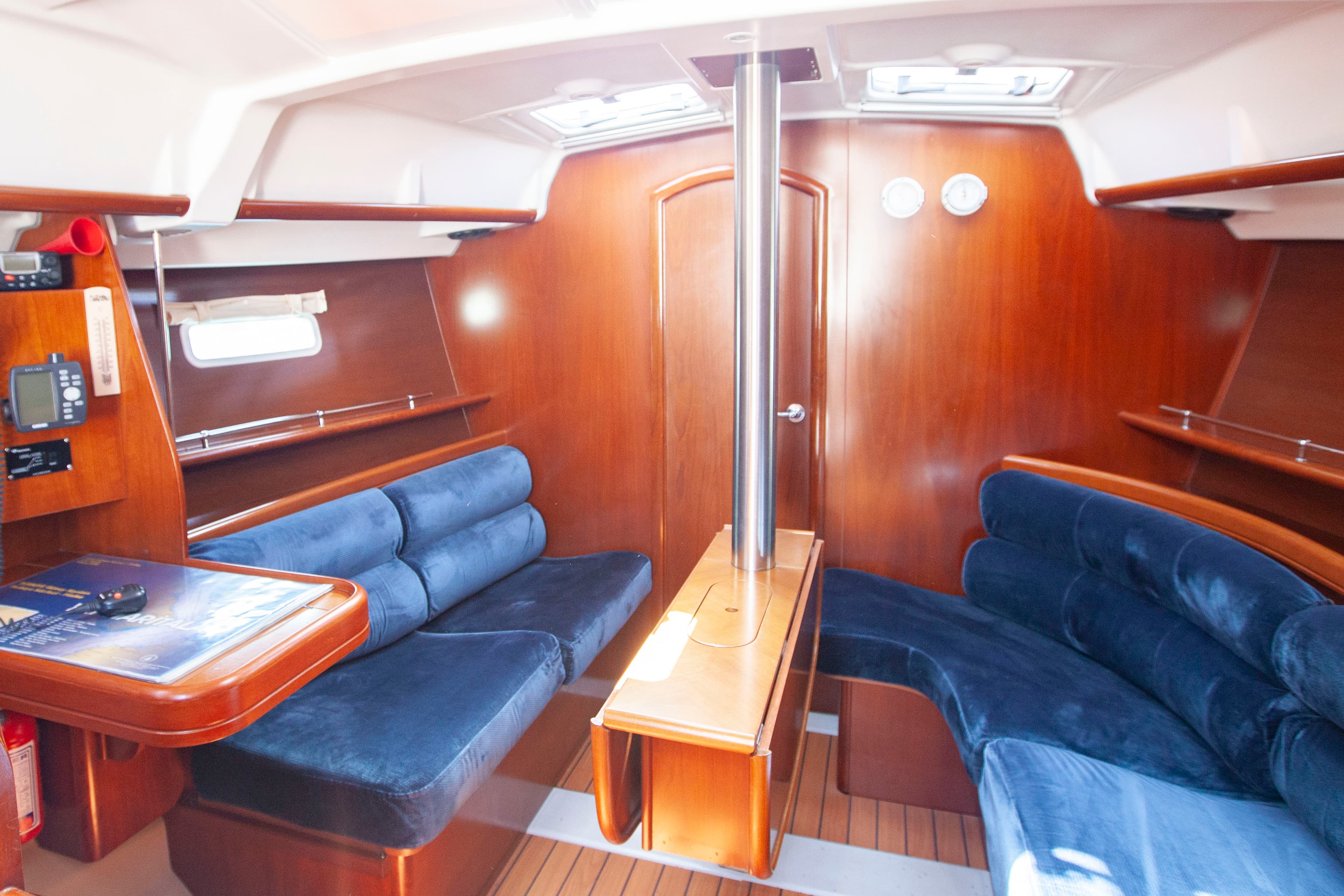 Oceanis 373 - photo 7