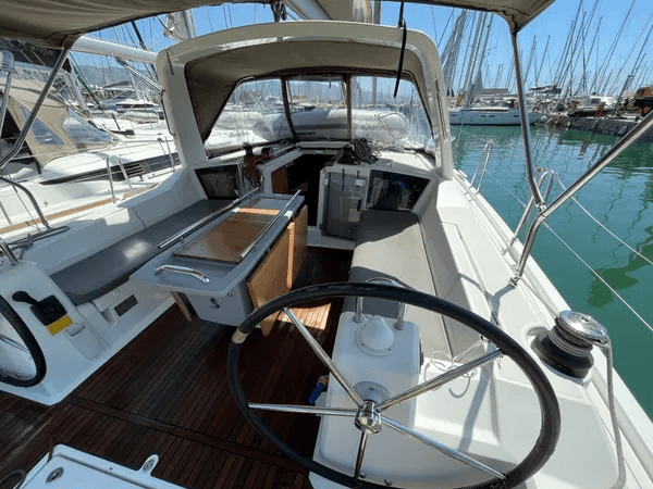 Oceanis 41.1 - photo 9