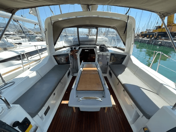 Oceanis 41.1 - photo 11