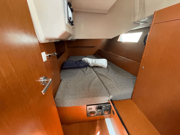 Oceanis 41.1 - photo 7