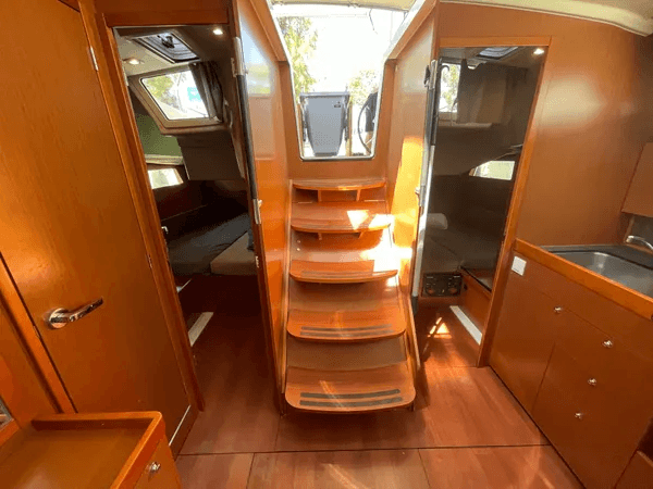 Oceanis 41.1 - photo 17