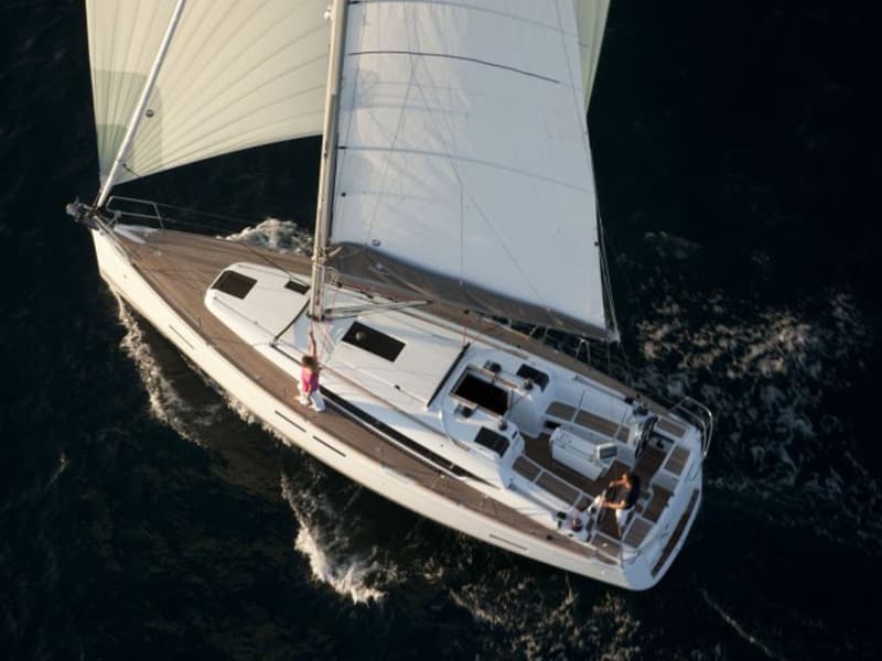 Sun Odyssey 409 - photo