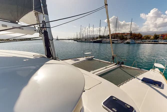 Lagoon 380 - photo 11