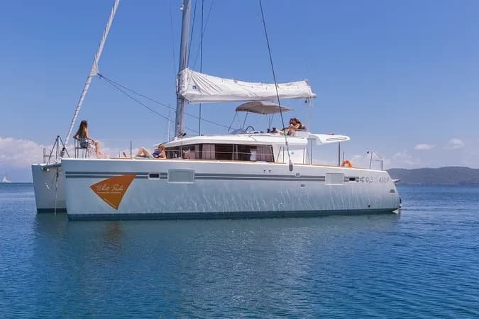 Lagoon 450 Fly - photo 6
