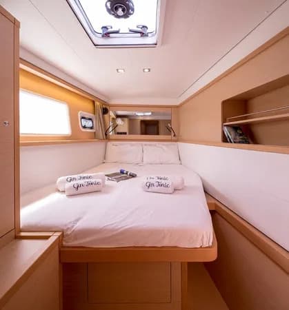 Lagoon 450 Fly - photo 11