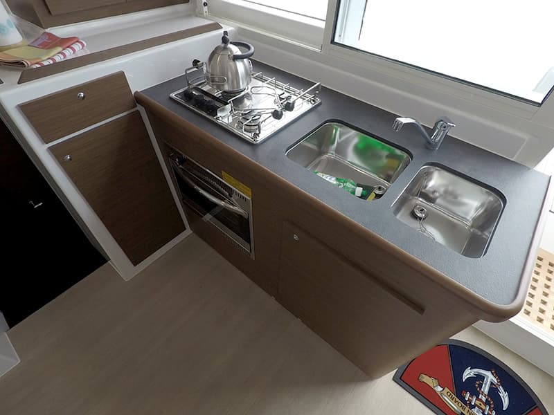 Lagoon 380 - photo 24