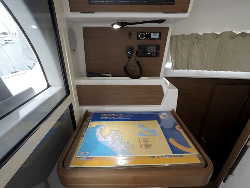 Lagoon 380 - photo 8