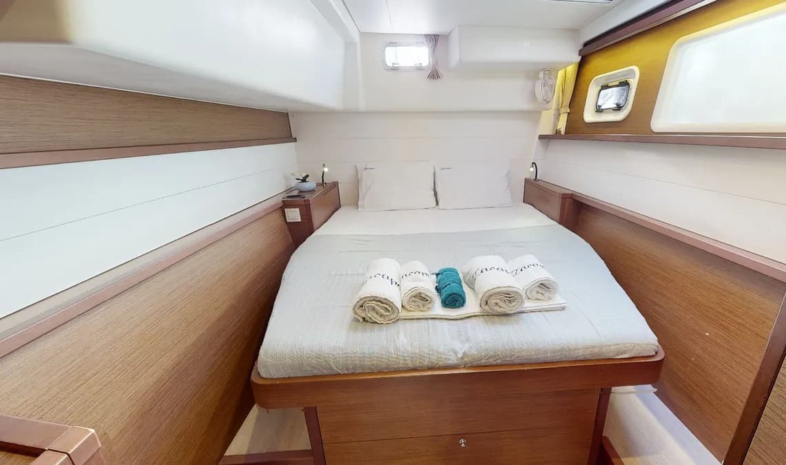 Lagoon 450 Fly - photo 15