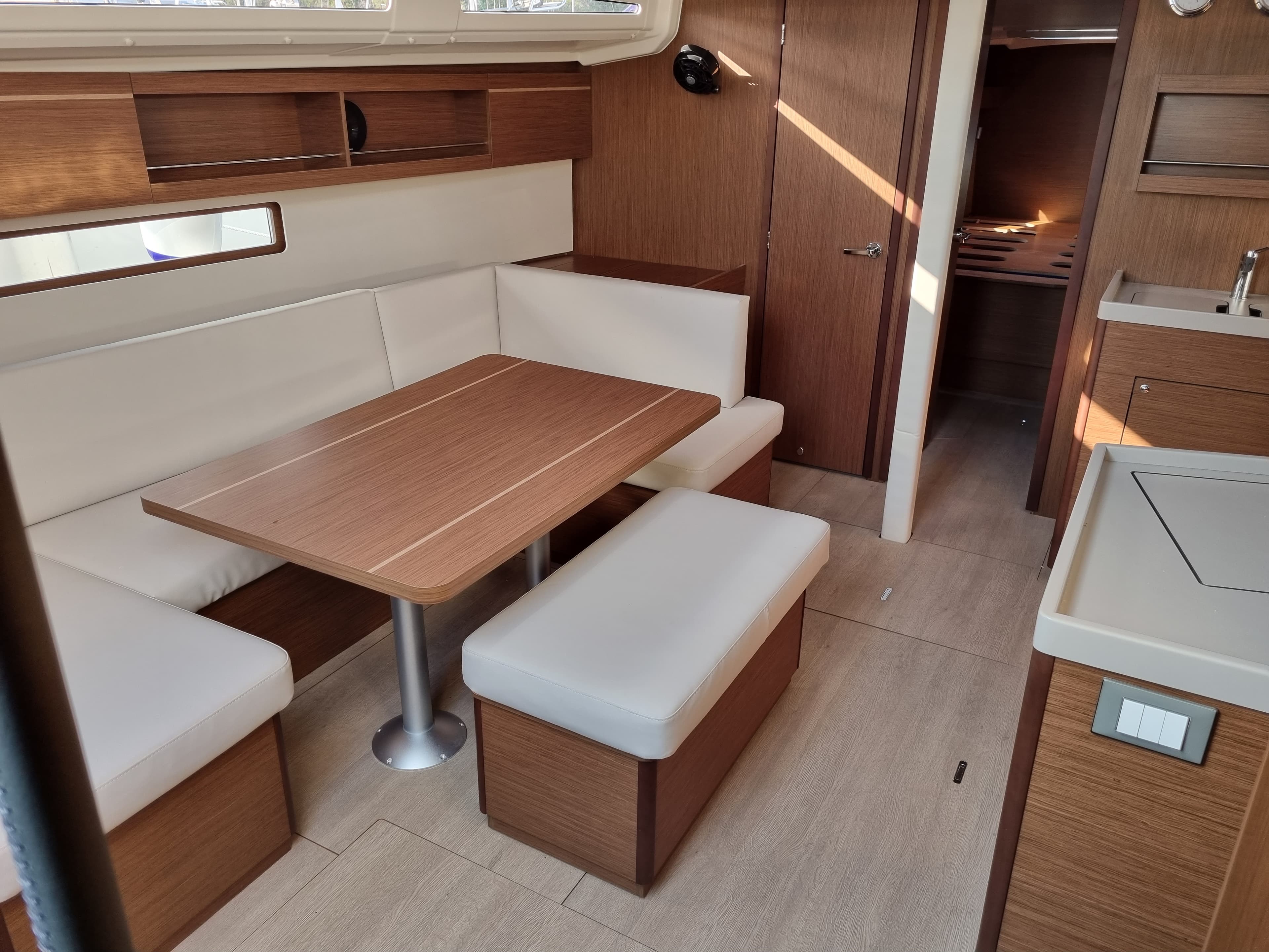 Oceanis 40.1 - photo 6