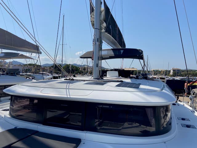 Lagoon 46  - photo 13