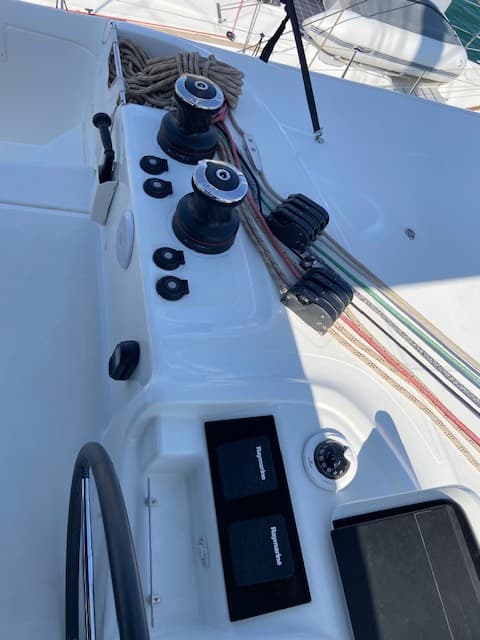 Lagoon 46  - photo 6