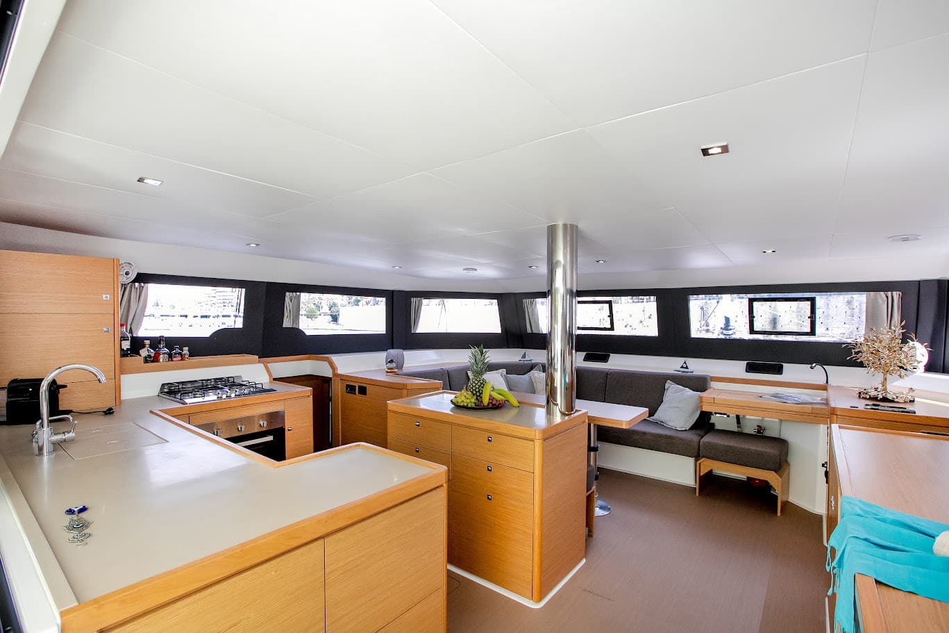 Dufour Catamaran 48 - photo 10